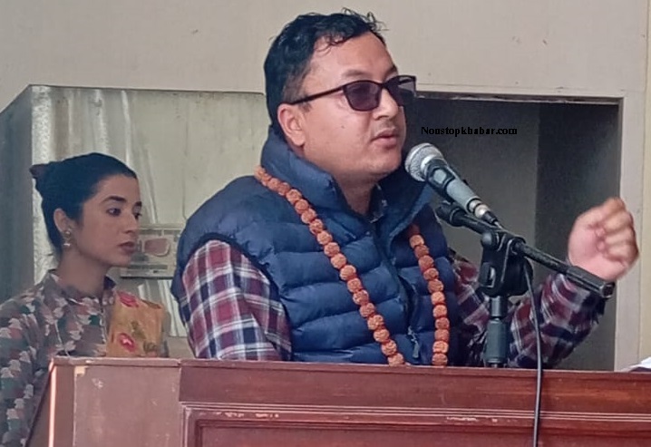 prof dr Ashok Thapa